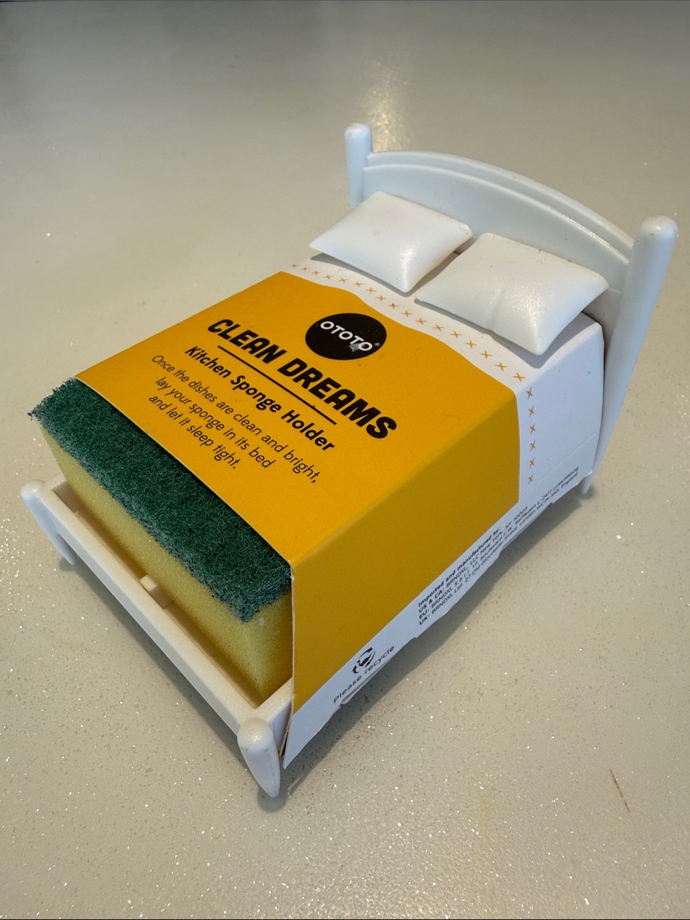 Clean Dreams White Bed Sponge Holder with Yellow Sponge